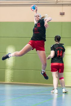 Bild 132 - Frauen HSG Kremperheide/Muensterdorf - HFF Munkbarup : Ergebnis: 28:27